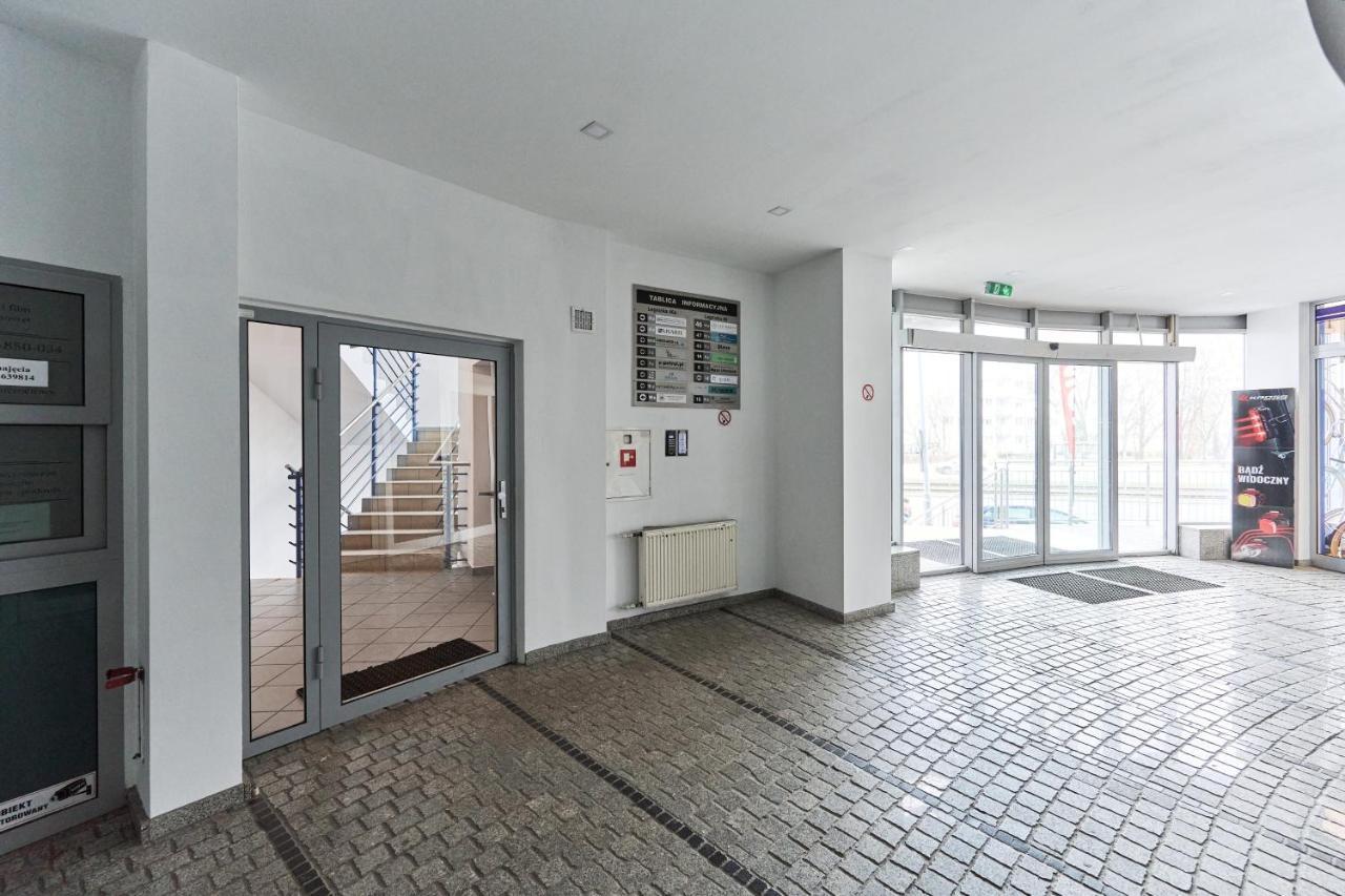 Apartments Wroclaw Legnicka By Noclegi Renters Экстерьер фото