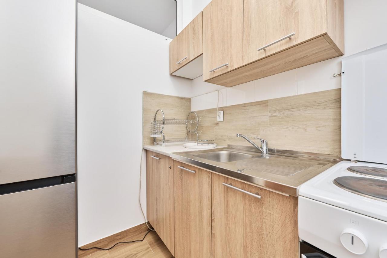 Apartments Wroclaw Legnicka By Noclegi Renters Экстерьер фото